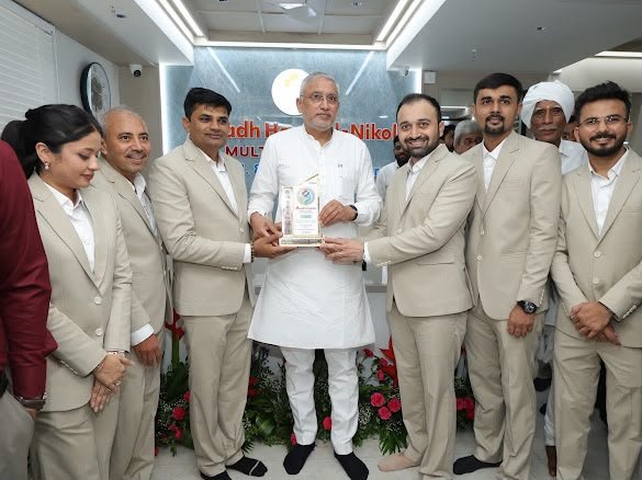 Inauguration at Avadh Hospital Nikol, photo 3